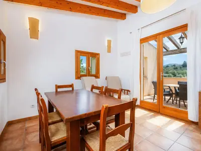 DiningRoom