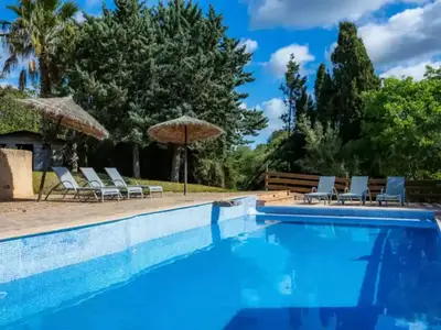 PoolOfHouse