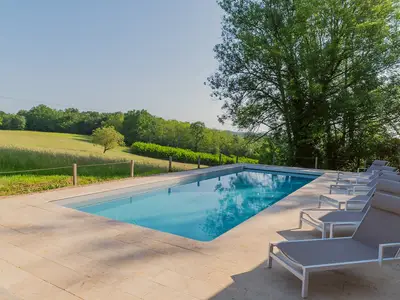 PoolOfHouse