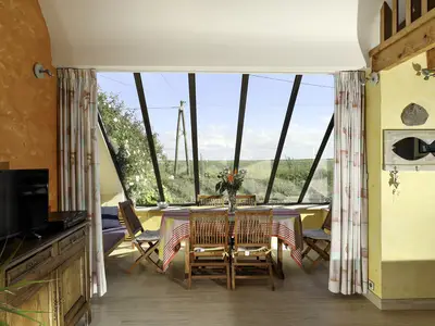 DiningRoom