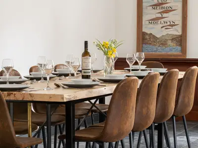 DiningRoom