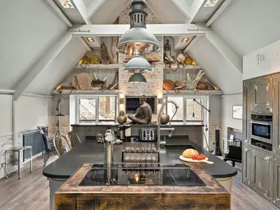 DiningRoom