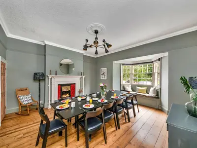 DiningRoom