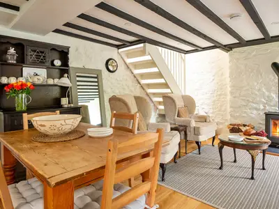 DiningRoom