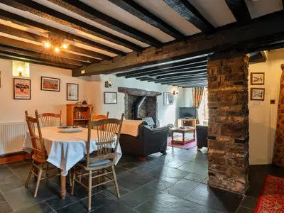 DiningRoom