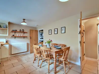 DiningRoom