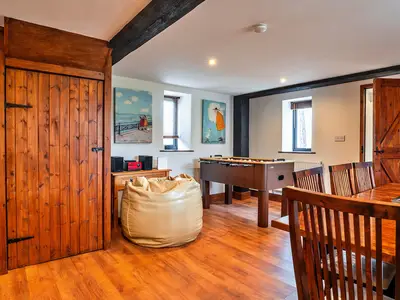 DiningRoom