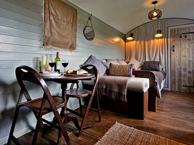 DiningRoom