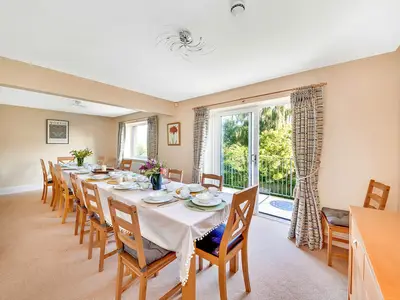 DiningRoom