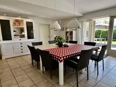 DiningRoom