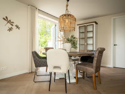 DiningRoom
