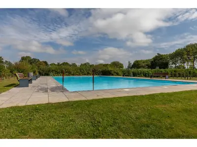 PoolOfHouse