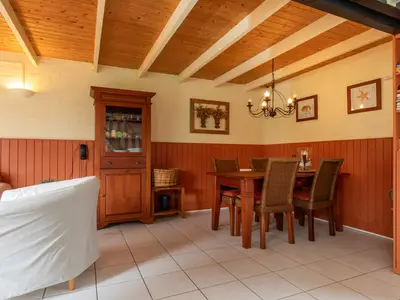 DiningRoom