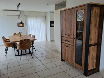 DiningRoom