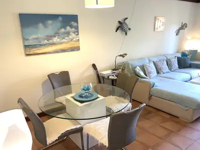 DiningRoom