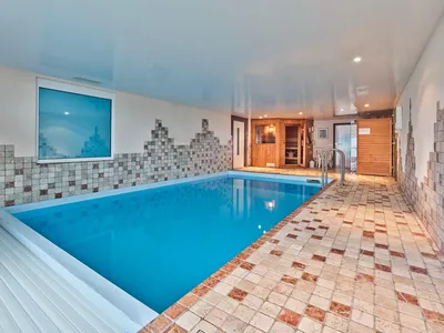 PoolOfHouse