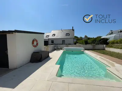 PoolOfHouse