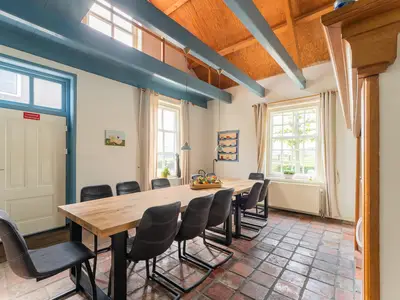 DiningRoom