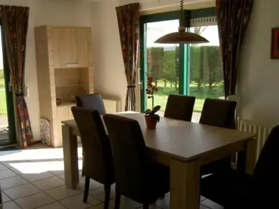 DiningRoom