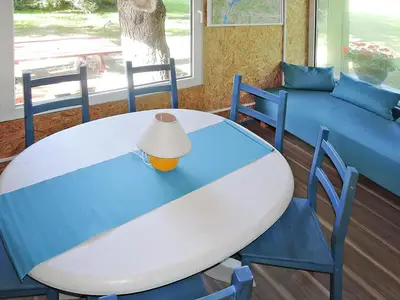 DiningRoom