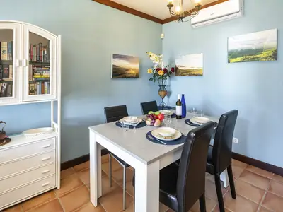 DiningRoom