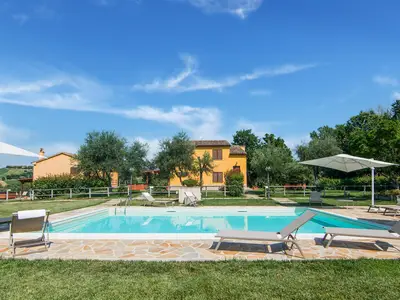 PoolOfHouse