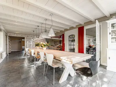 DiningRoom