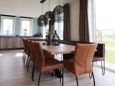 DiningRoom