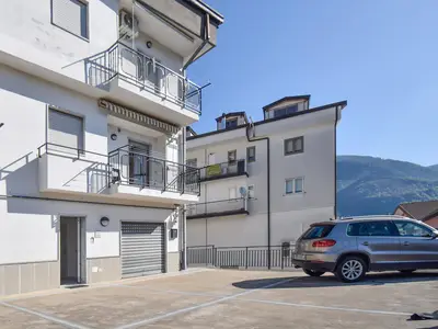 house house
