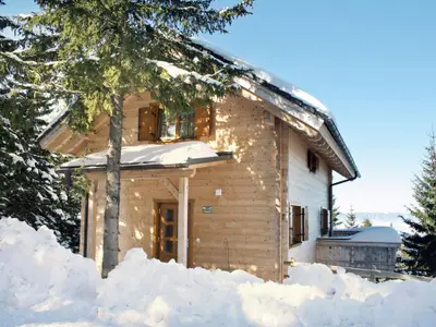 Außenseite Ferienhaus [Winter]