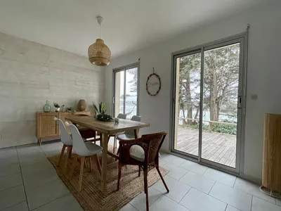DiningRoom