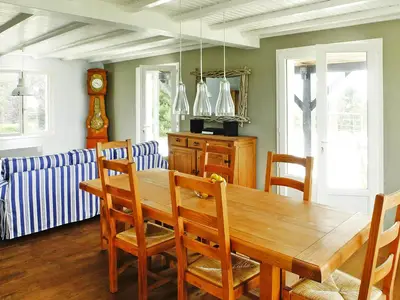DiningRoom