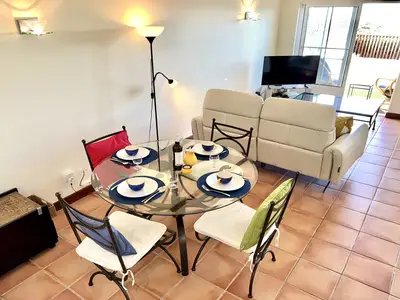 DiningRoom