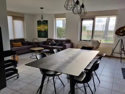 DiningRoom