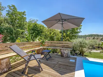 PoolOfHouse