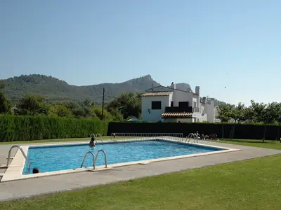 PoolOfHouse