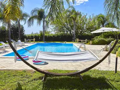 PoolOfHouse
