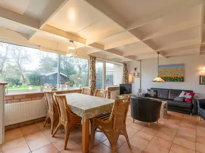 DiningRoom