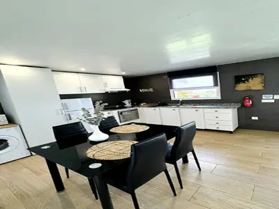 DiningRoom