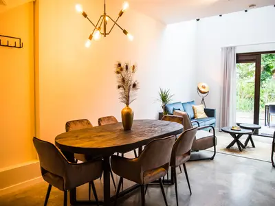 DiningRoom