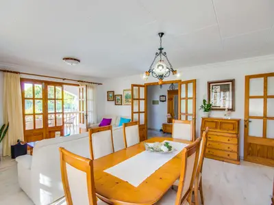 DiningRoom