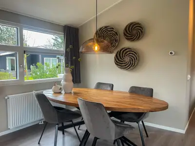 DiningRoom