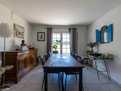 DiningRoom