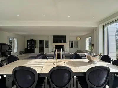 DiningRoom