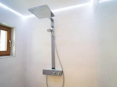 Leite_Häusl_Regendusche