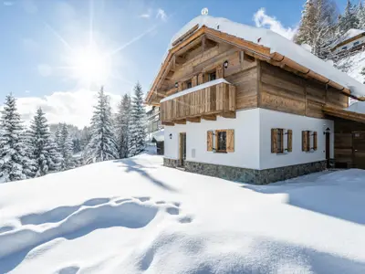 Außenseite Ferienhaus [Winter]