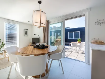 DiningRoom