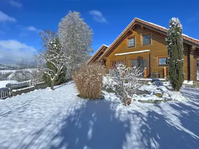 Außenseite Ferienhaus [Winter]