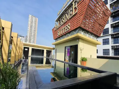 PoolOfHouse