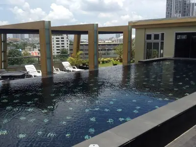 PoolOfHouse